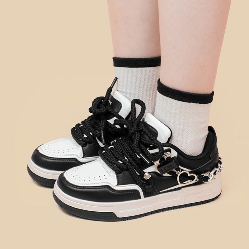 Sarah Express Heart Chain Platform Sneakers Black