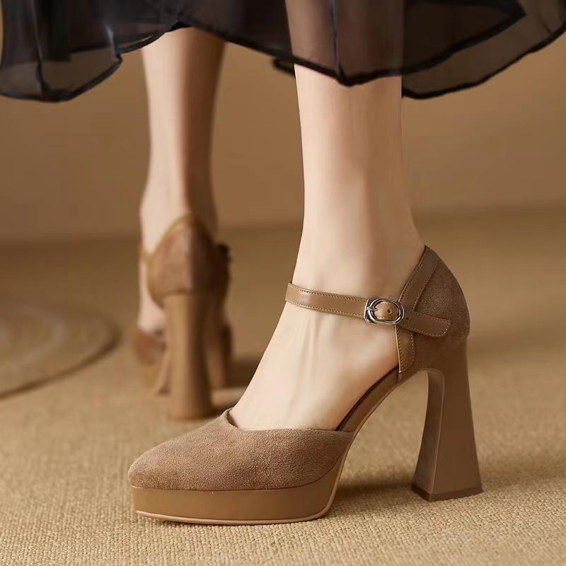 Sarah Express Pointed-Toe Chunky Block Heel Sandals Apricot