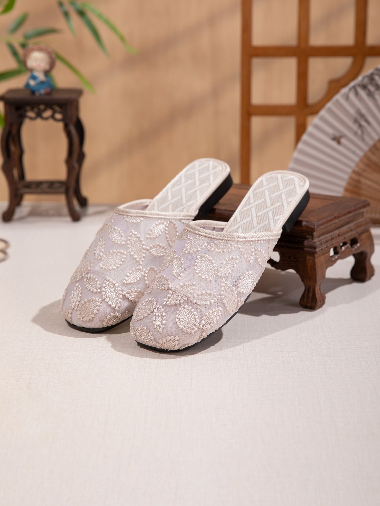 Sarah Express Women's Embroidered Mesh Mule Flats