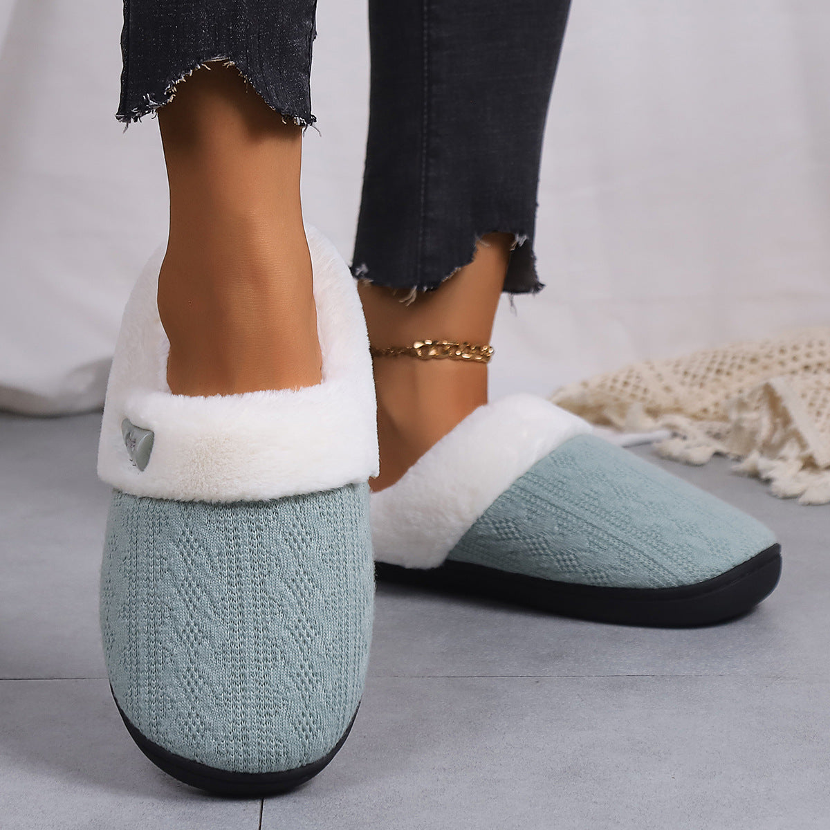 Sarah Express Unisex Cotton Slippers with Faux Fur Lining