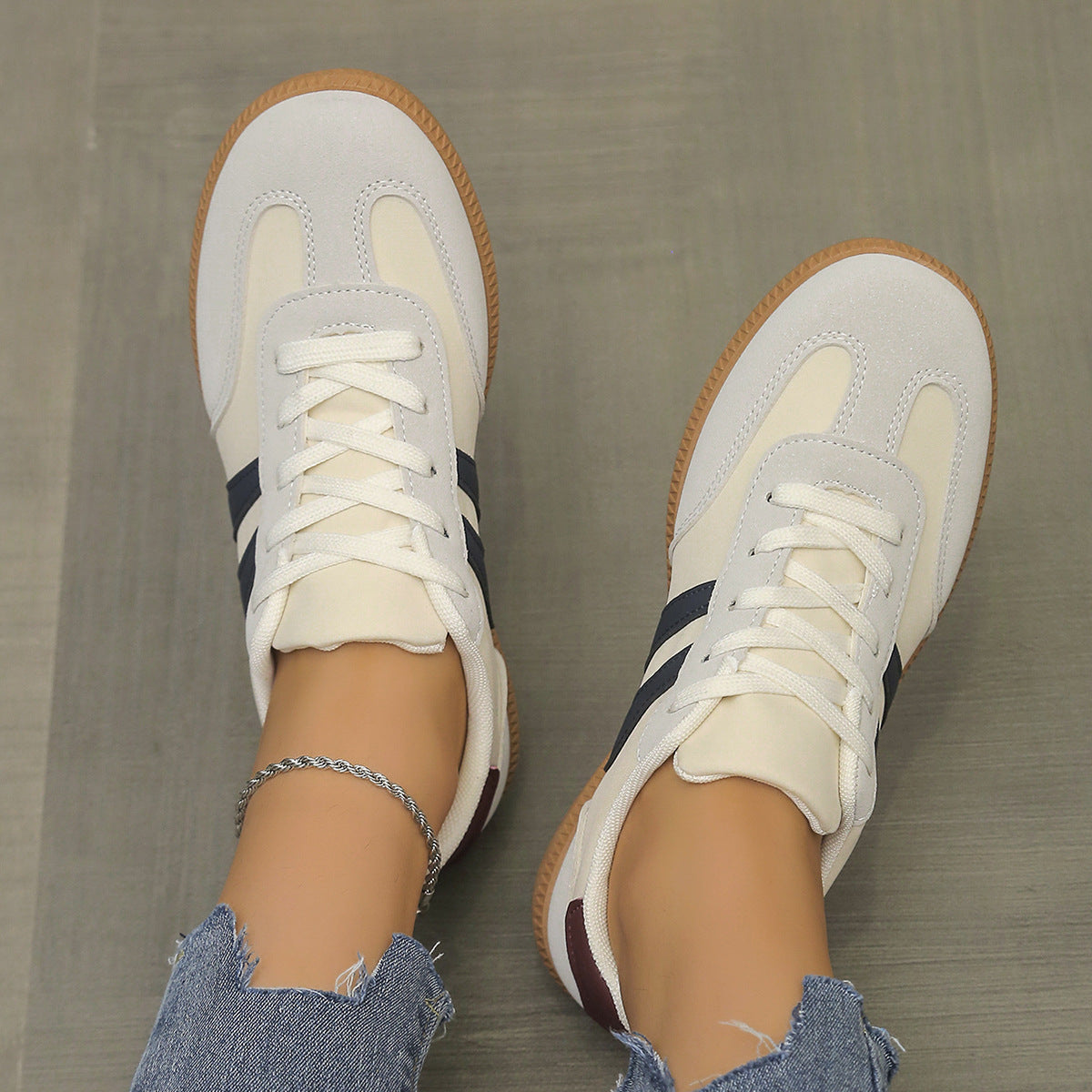 Sarah Express Retro Color-Block Low-Top Training Sneakers