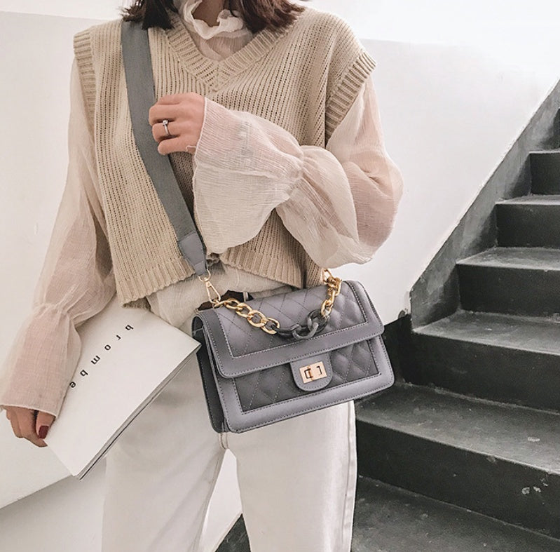 Sarah Express Rhombic Quilted Chain Shoulder Messenger Bag gray