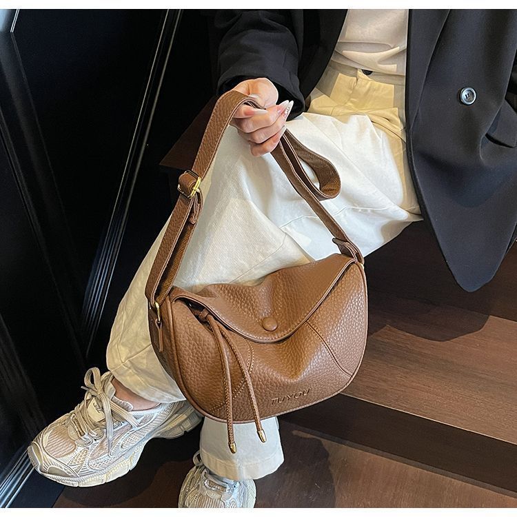 Sarah Express Stitched Shoulder Crossbody Bag for Commuting