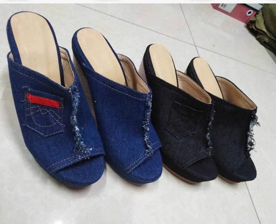 Sarah Express Denim Wedge Platform Open Toe Sandals