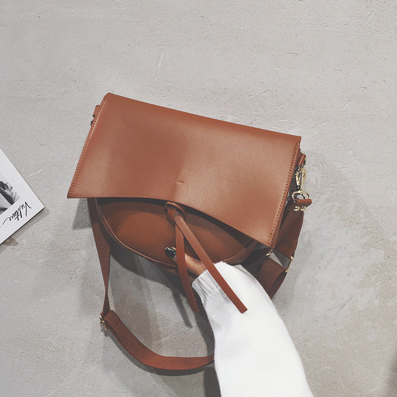 Sarah Express Retro Adjustable Strap Messenger Shoulder Bag