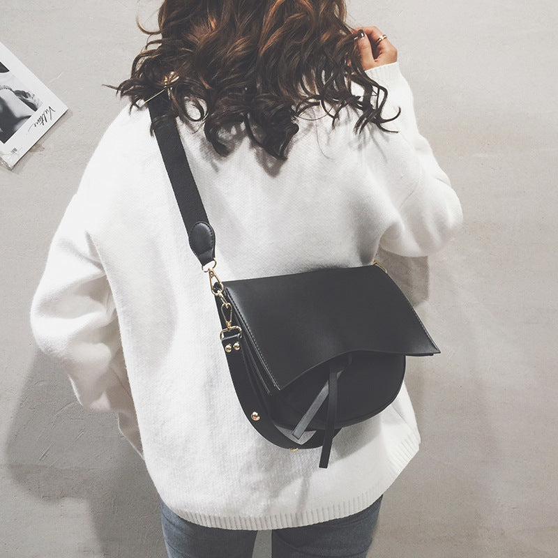 Sarah Express Retro Adjustable Strap Messenger Shoulder Bag