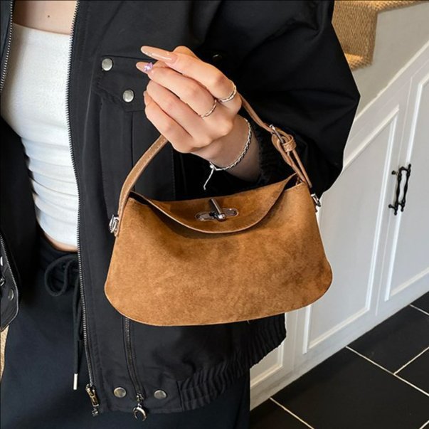 Sarah Express Retro Dumpling Shoulder Bag