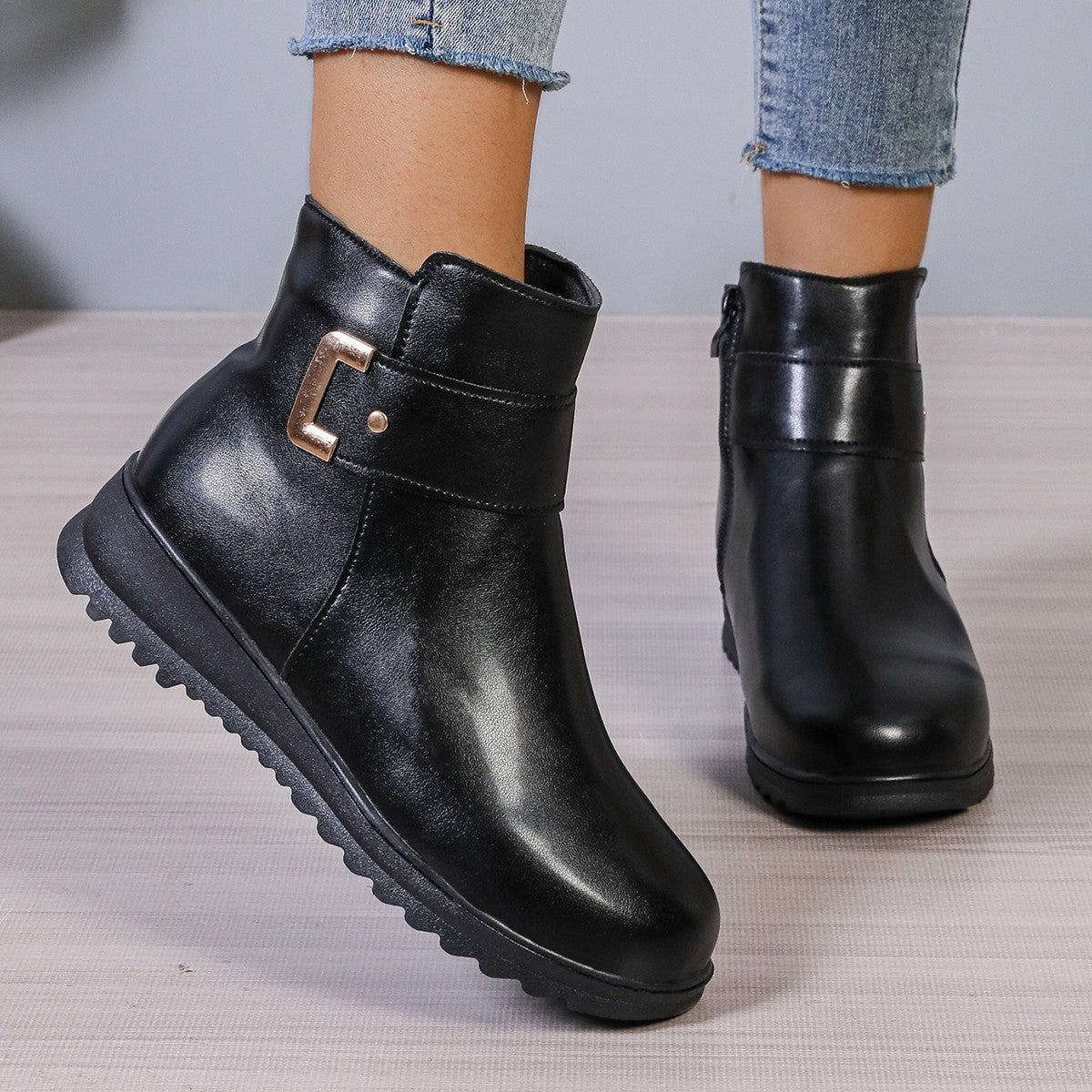 Sarah Express Women's Fleece Lined Zipper Ankle Boots