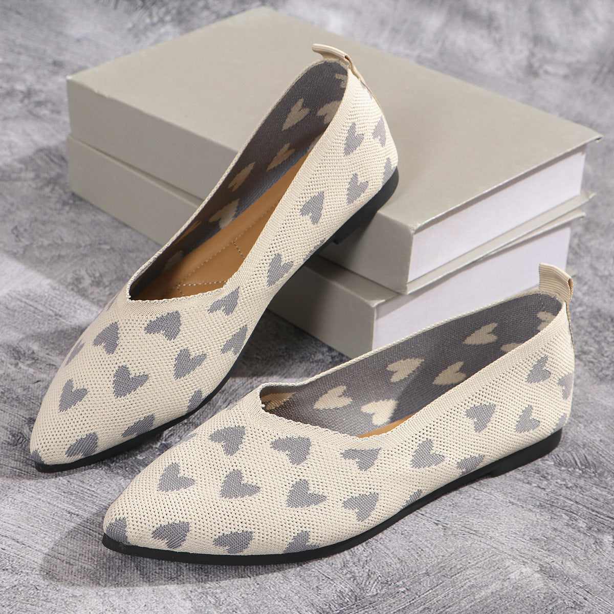 Sarah Express Heart Print Knit Pointed Toe Flats