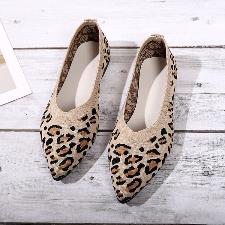 Sarah Express Pointed Toe Leopard Print Flat Pumps