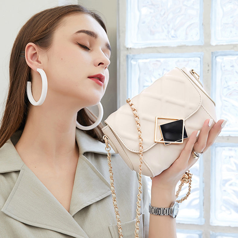 Sarah Express Retro Cowhide Leather Messenger Bag