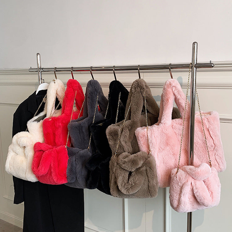 Sarah Express Plush Chain Shoulder Bag Tote