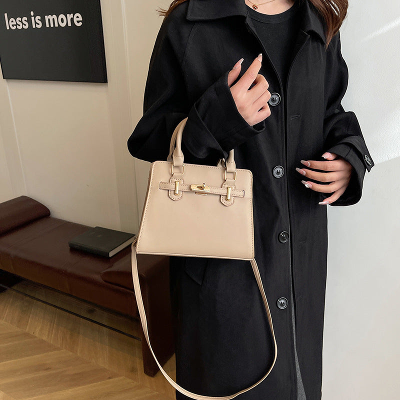 Sarah Express Minimalist Quilted Crossbody Bag
