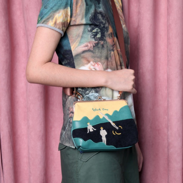 Sarah Express Embroidered Vintage Messenger Bag