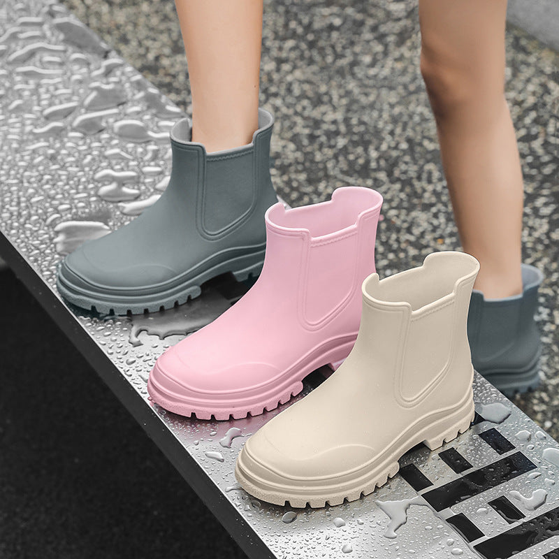 Cross-border Ladies Outdoor Work Rain Boots Lightweight Rubber Shoes Kitchen Shoe Cover – front product view