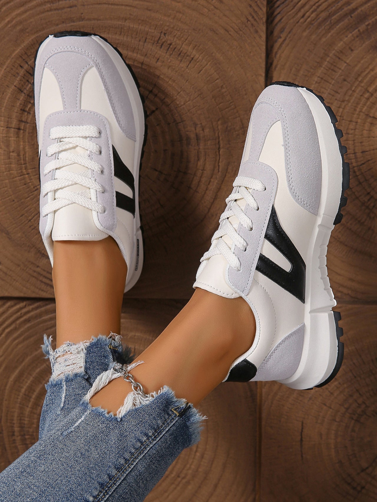 Sarah Express Breathable Mesh Flat Sole Running Sneakers Black