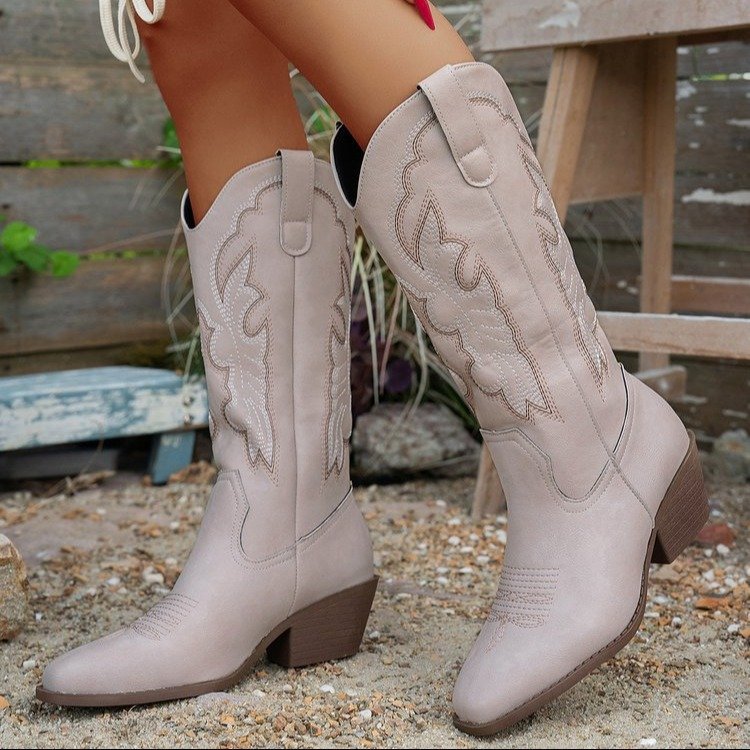 Women's Hollow-Out Chunky Heel Boots – heel profile alternate view 3