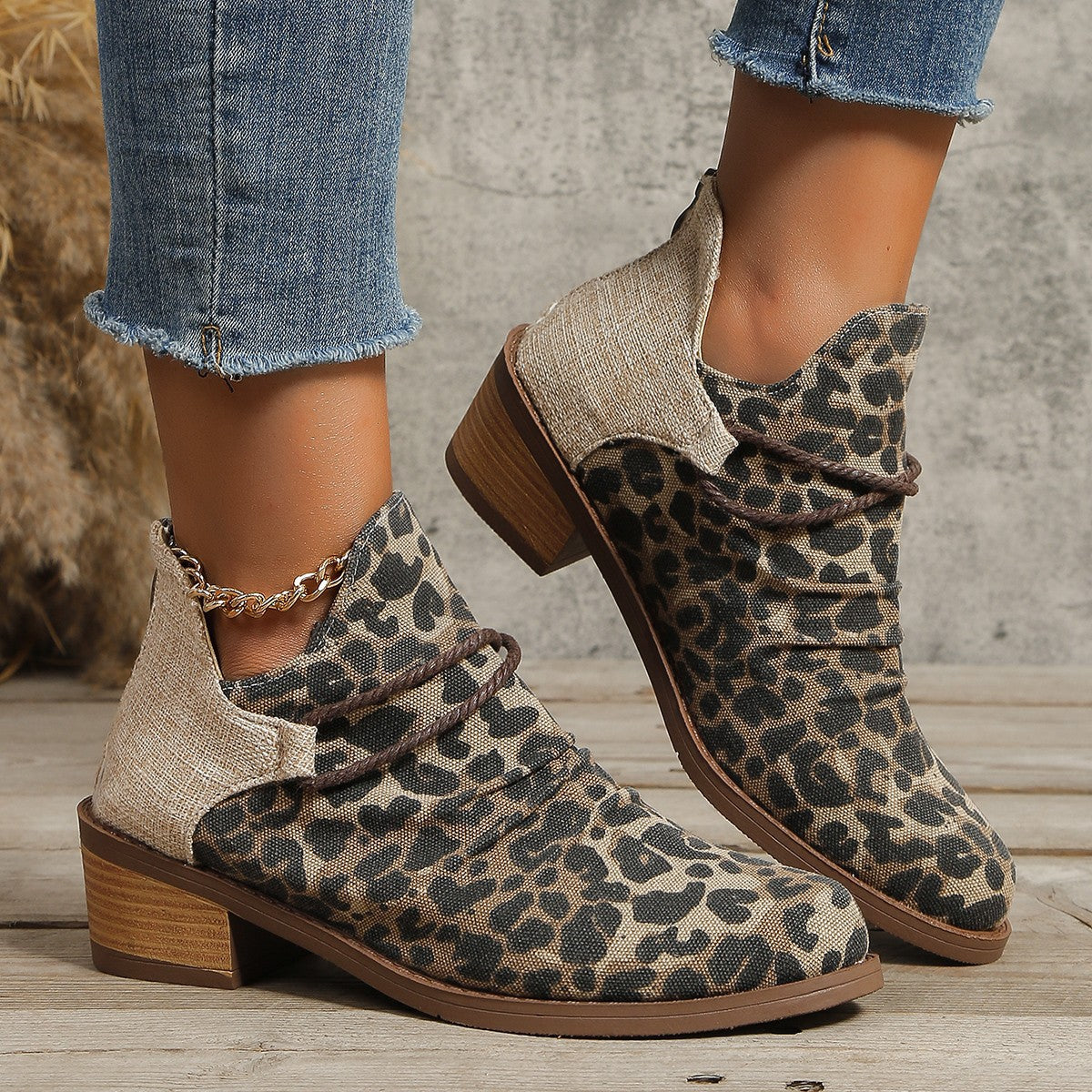 Sarah Express Retro Pointed Toe Ankle Boots