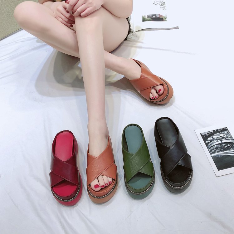 Sarah Express Retro Platform Cross-Strap Outdoor Sandals
