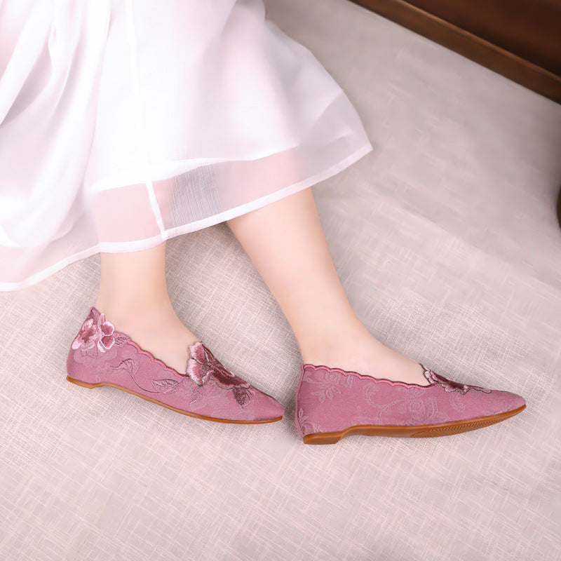 Sarah Express Vintage Embroidered Pointed Toe Flats