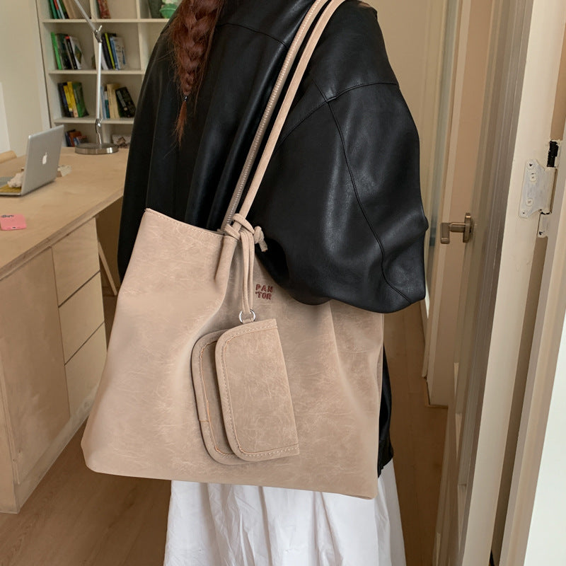 Sarah Express Retro Versatile PU Leather Shoulder Bag