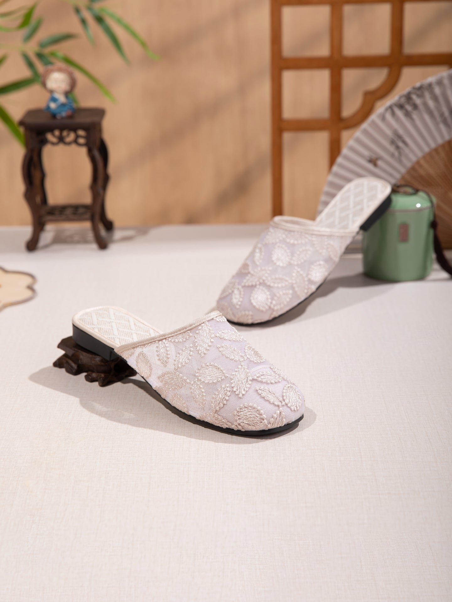 Sarah Express Women's Embroidered Mesh Mule Flats