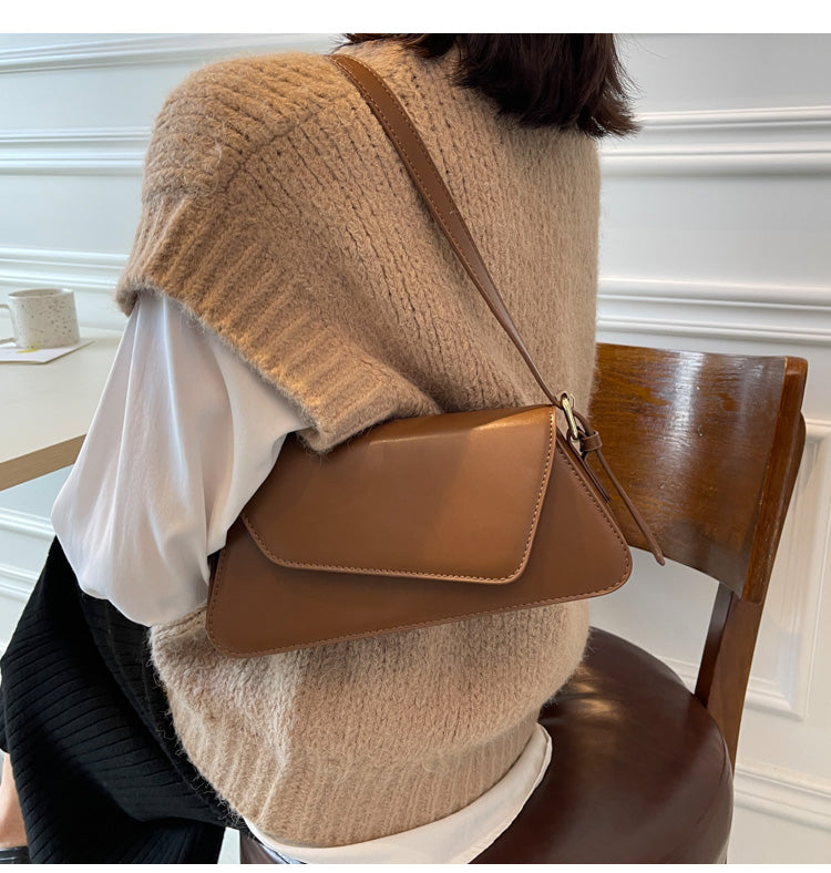 Sarah Express Compact Structured Shoulder Messenger Bag