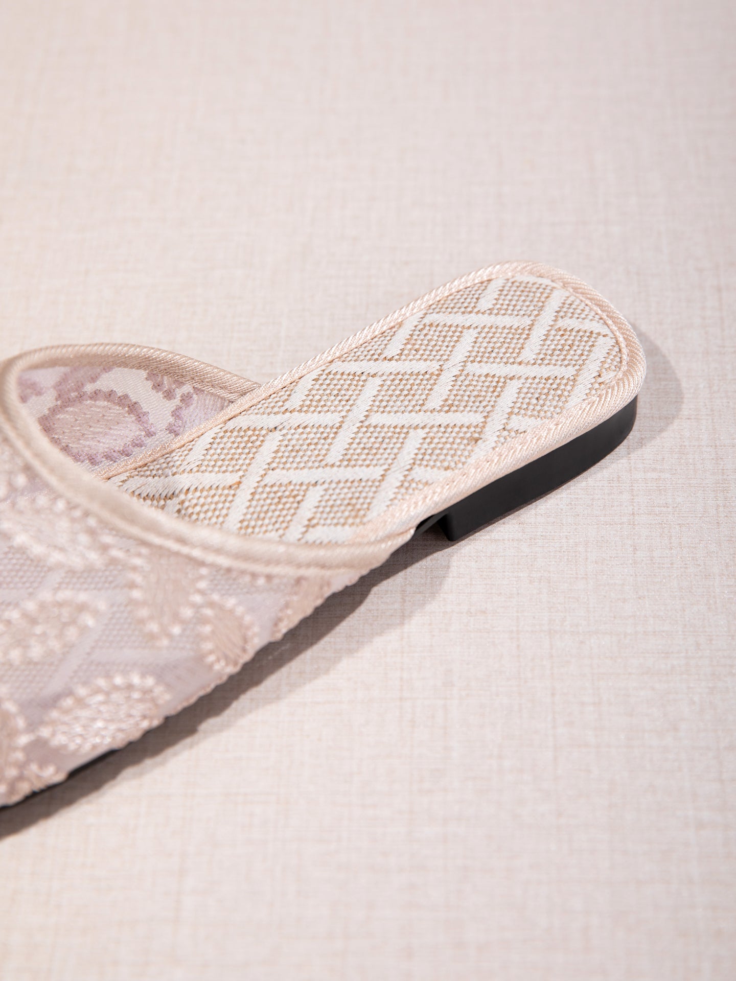 Sarah Express Women's Embroidered Mesh Mule Flats
