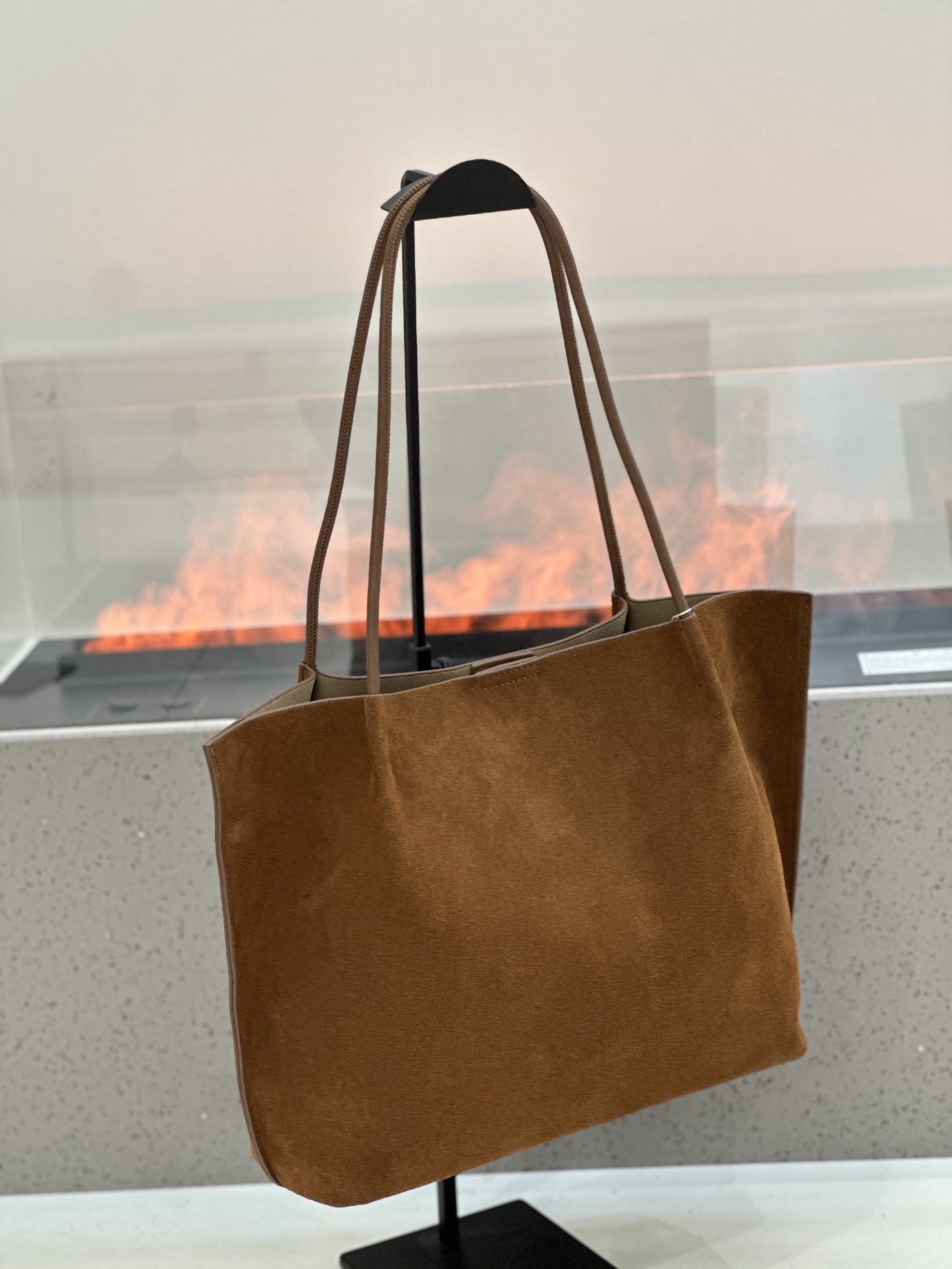 Custom Fall-Winter Minimalist Matte Leather Tote Bag, Large Capacity Women S Bag, Commuter Handbag With Shoulder Strap And Inner Bag – product detail alternate view 3