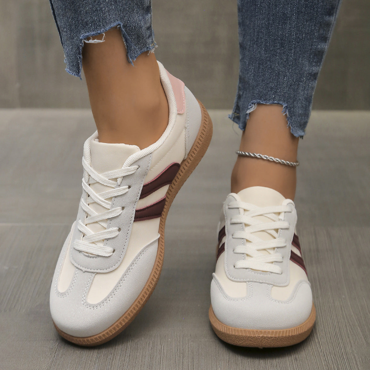 Sarah Express Retro Color-Block Low-Top Training Sneakers