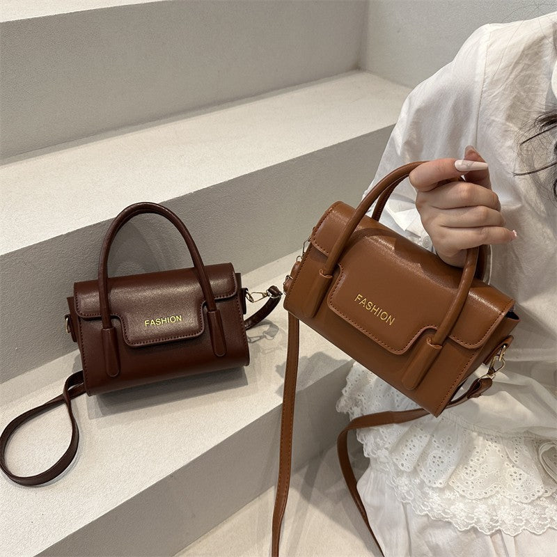 Sarah Express Quilted Minimalist Crossbody Bag
