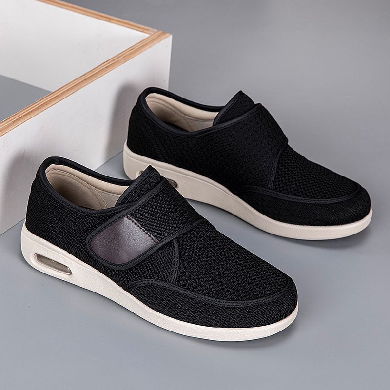 Sarah Express Men's Mesh Hollow-Out Casual Sneakers Black