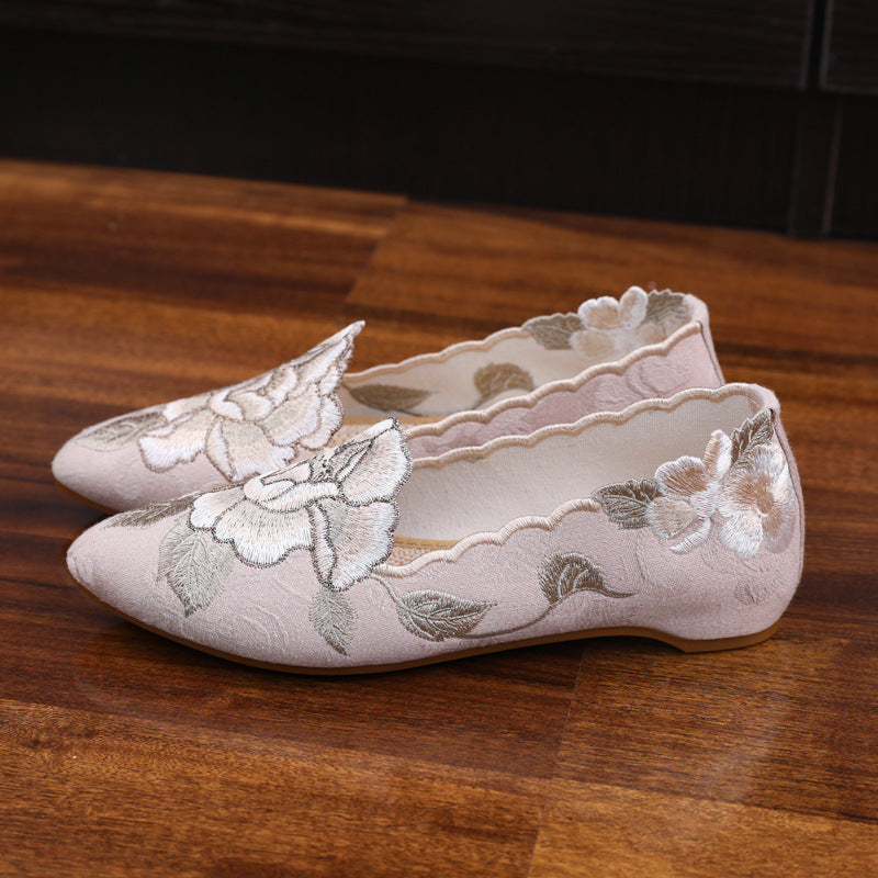 Sarah Express Vintage Embroidered Pointed Toe Flats