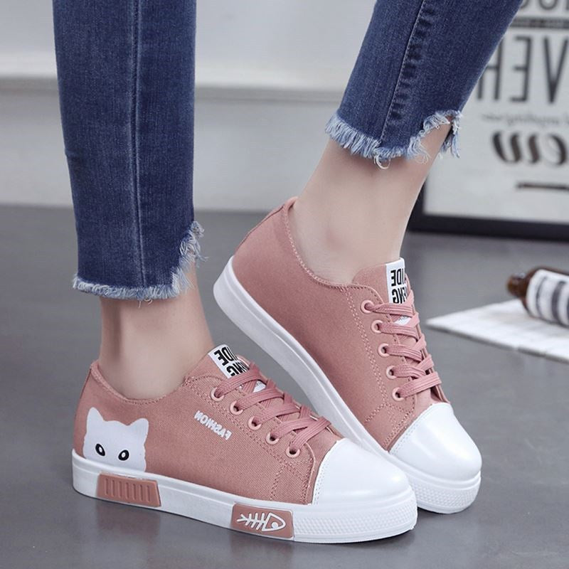Sarah Express Playful Cat Print Canvas Sneakers