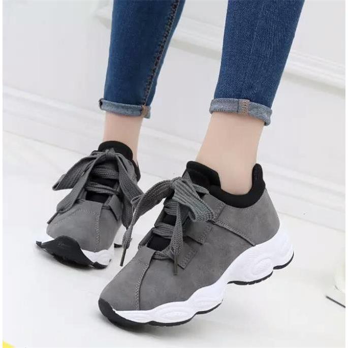 Sarah Express Women's Chunky Platform Sneakers