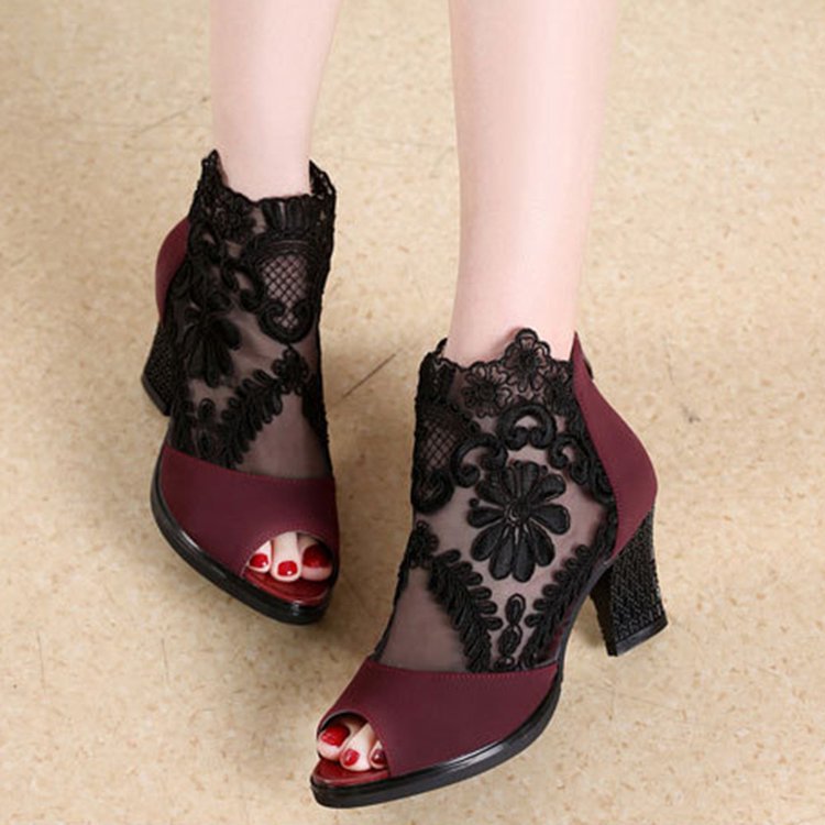 Sarah Express Lace Peep Toe Square Heel Sandals