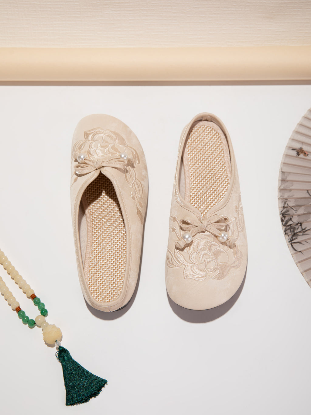 Sarah Express Embroidered Bow Canvas Mule Slippers