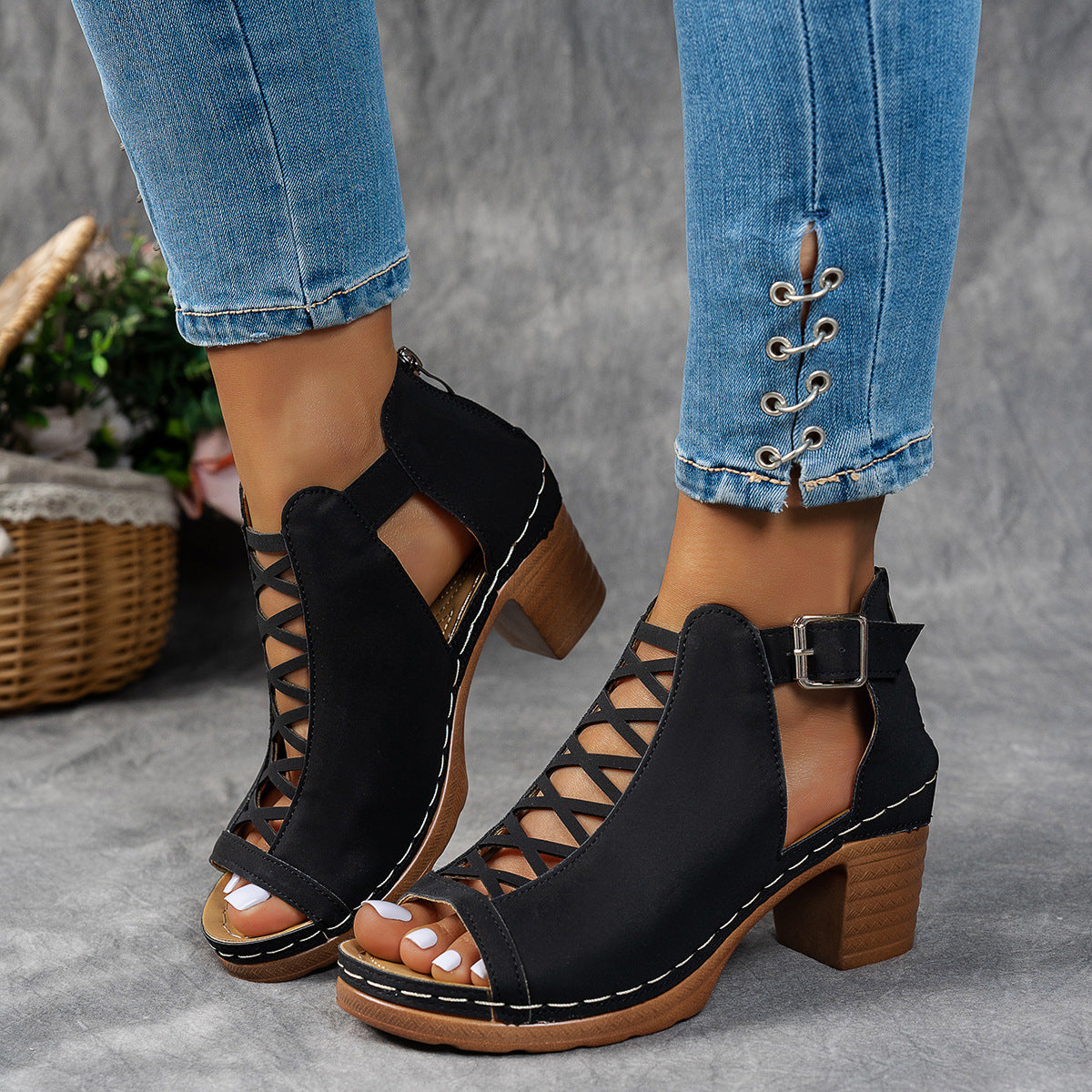 Sarah Express Women's Chunky Block Heel Open Toe Sandals