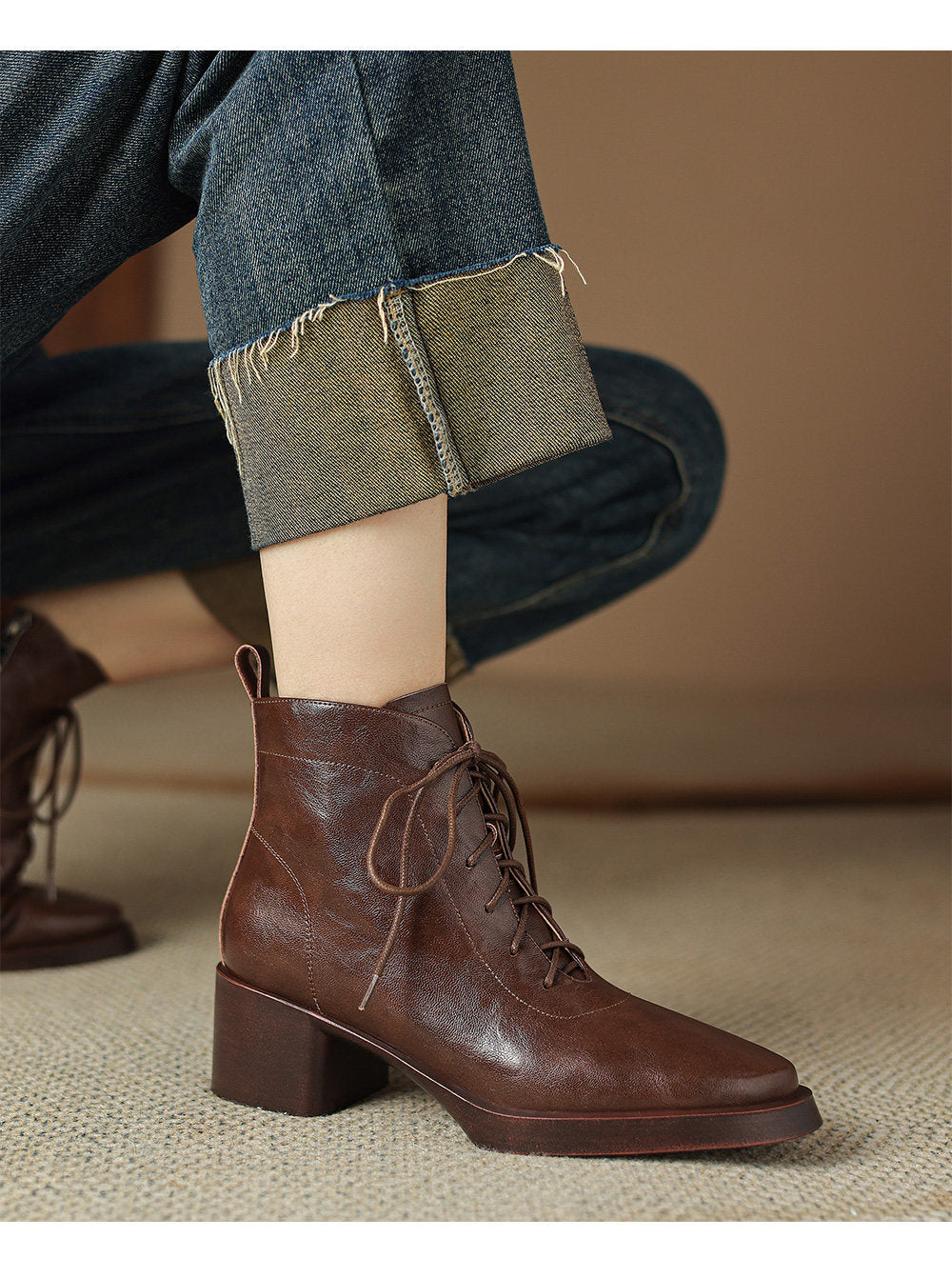 Sarah Express Retro Leather Lace-Up Ankle Boots