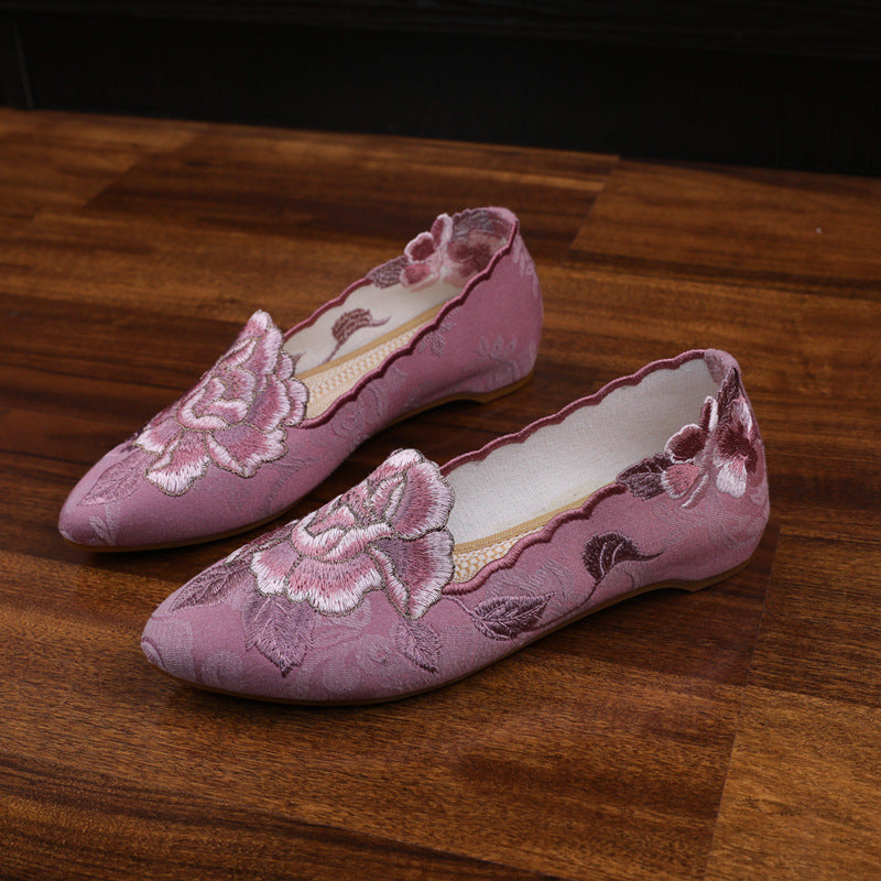 Sarah Express Vintage Embroidered Pointed Toe Flats