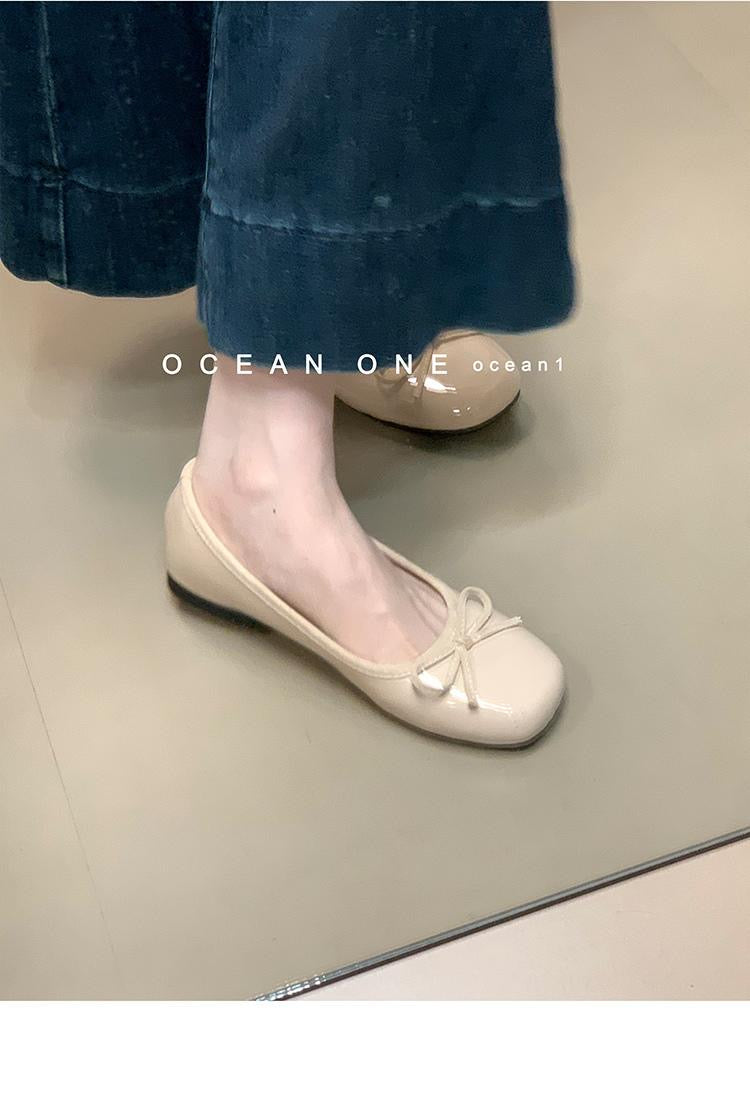 French Style Square Toe Ballet Flats – square toe detail alternate view 9