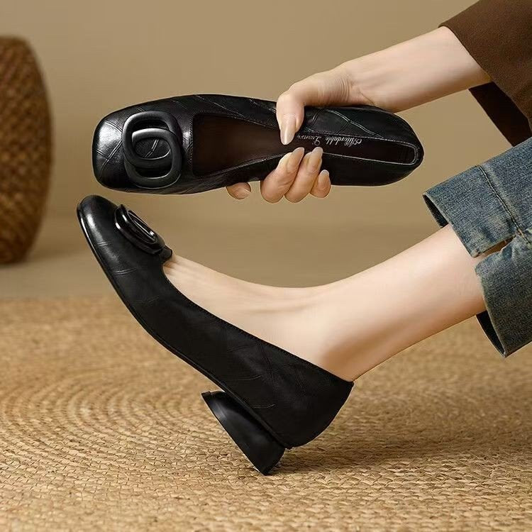 Sarah Express Vintage Round Toe Slip-On Flats