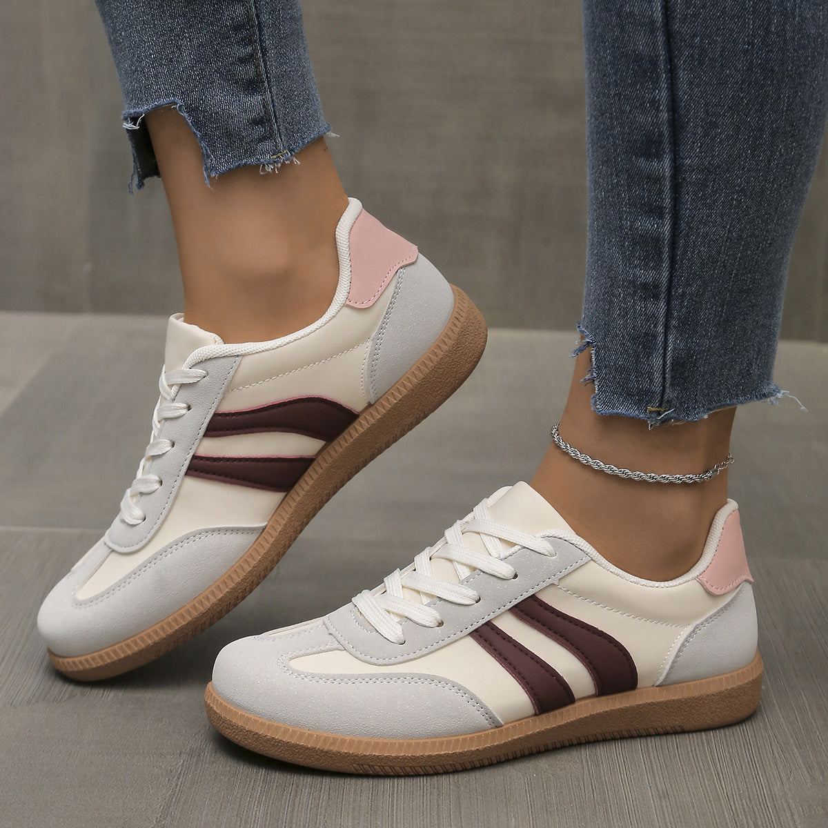 Sarah Express Retro Color-Block Low-Top Training Sneakers