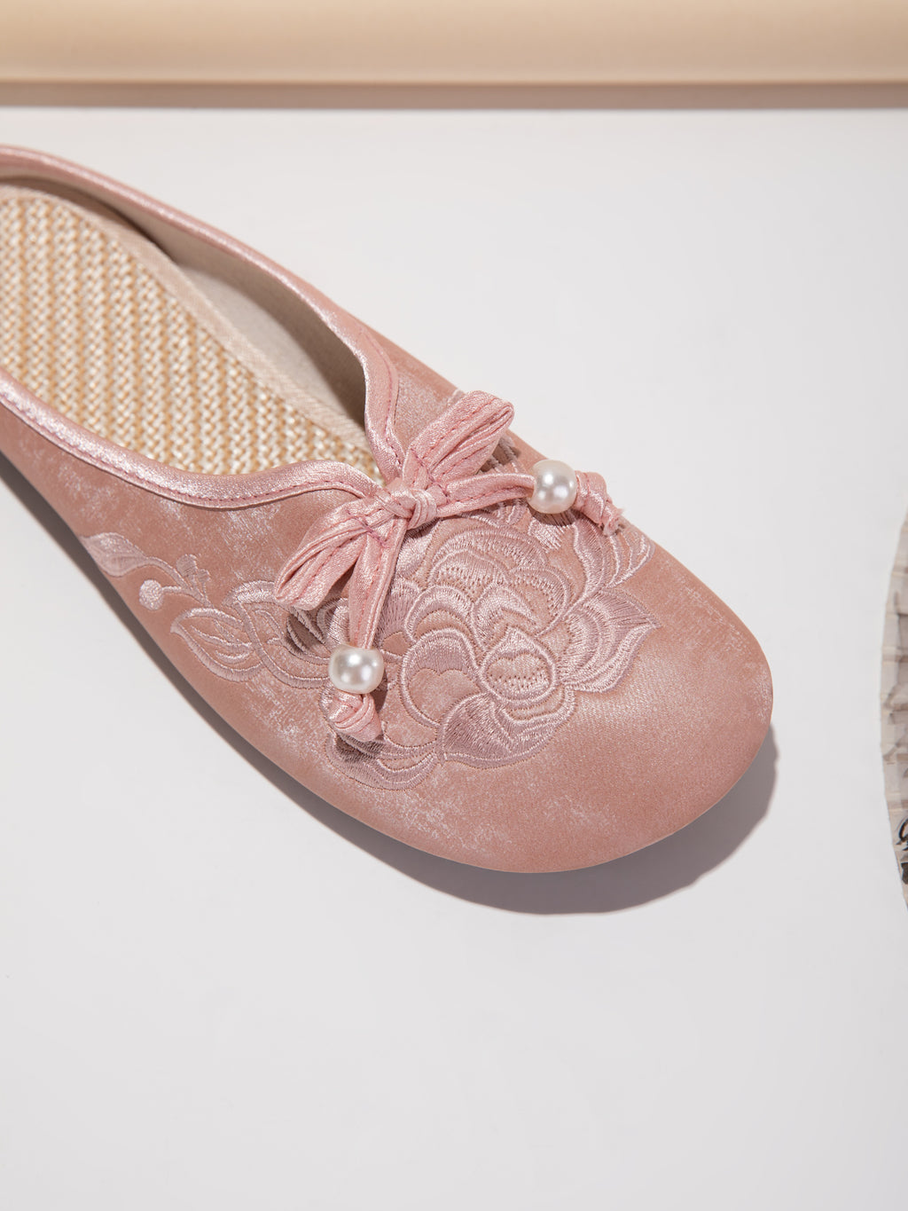 Sarah Express Embroidered Bow Canvas Mule Slippers