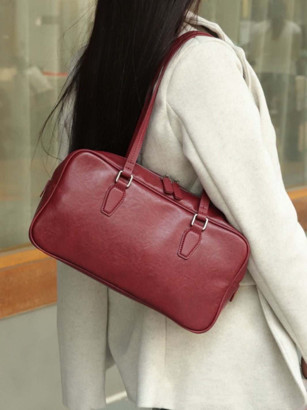 Head Layer Cowhide Women's Bag Cross-border New Armpit Bag Bowling Bag Tote Bag Niche High-end Leather Handbag – front product view