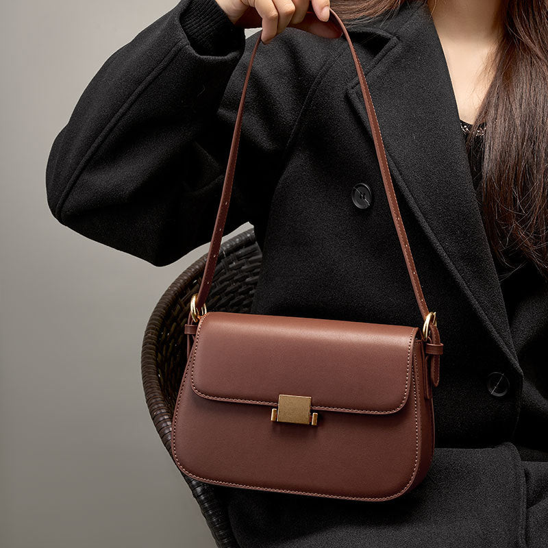 Sarah Express Retro Leather Underarm Shoulder Bag