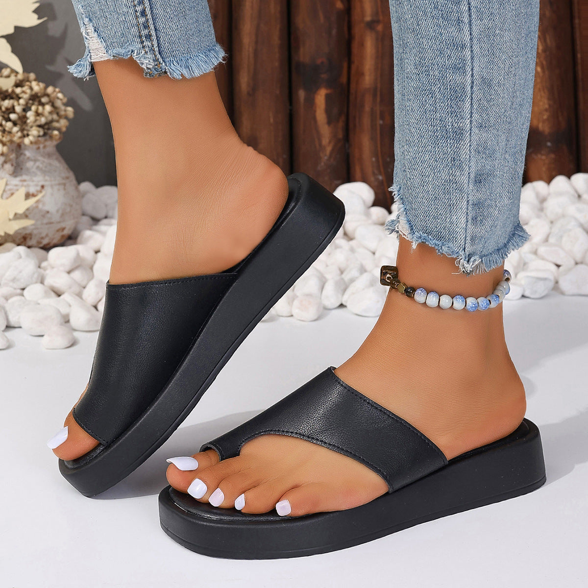 Sarah Express Thick-soled Clip Toe Flat Slippers Outdoor Summer Casual Solid Color Slides Shoes For Women Black