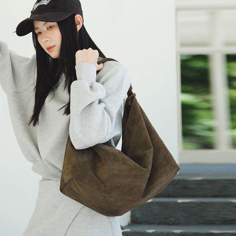 Sarah Express Large Capacity Suede Shoulder Bag