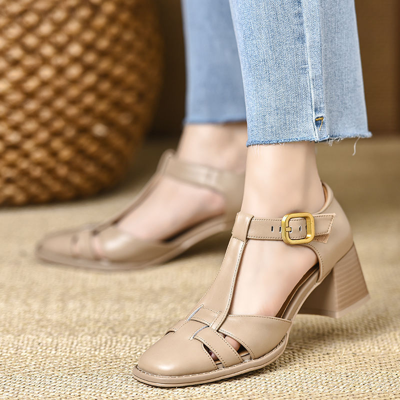 Sarah Express Chunky Heel Peep Toe Buckle Sandals
