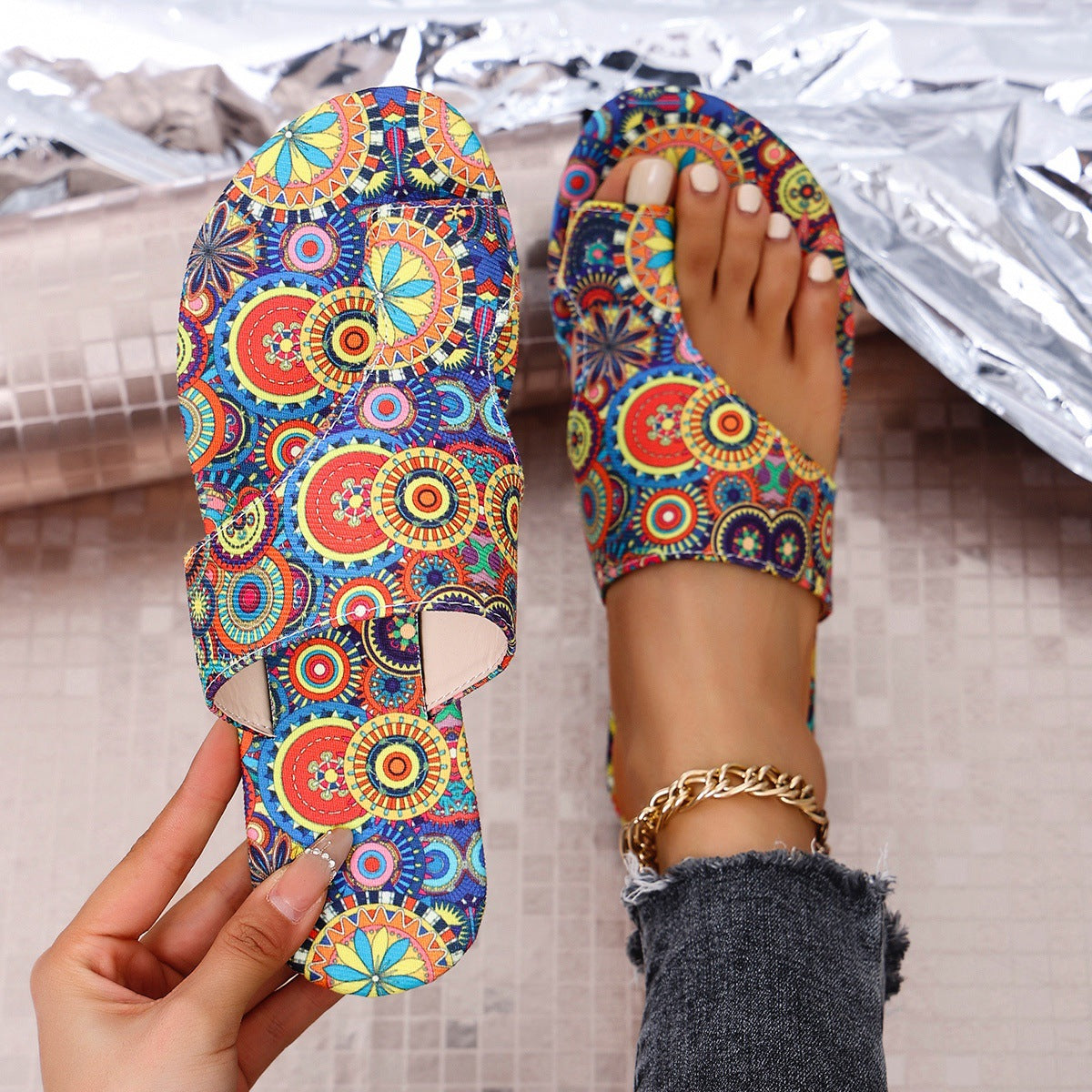 Sarah Express Floral Ethnic Print Lightweight Flat Sandals